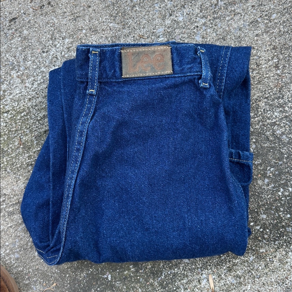Vintage High-Waisted Lee Pleated Blue Jeans - Picture 2 of 6